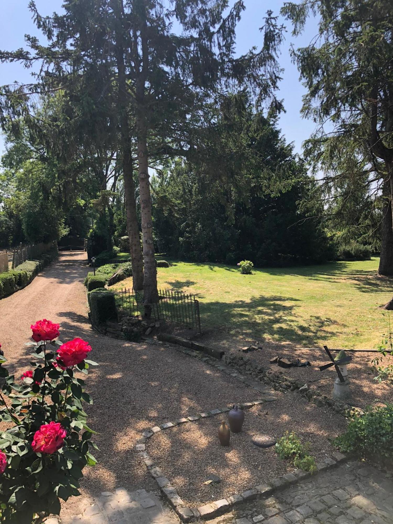 Le Domaine Du Moulin Foulon 호텔 Essay 외부 사진